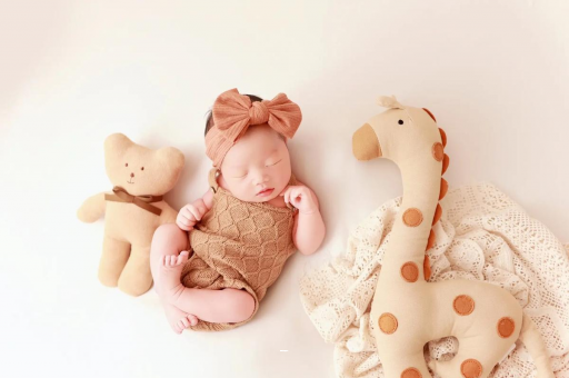 弥勒宝宝几个月会站 弥勒宝宝几个月会站